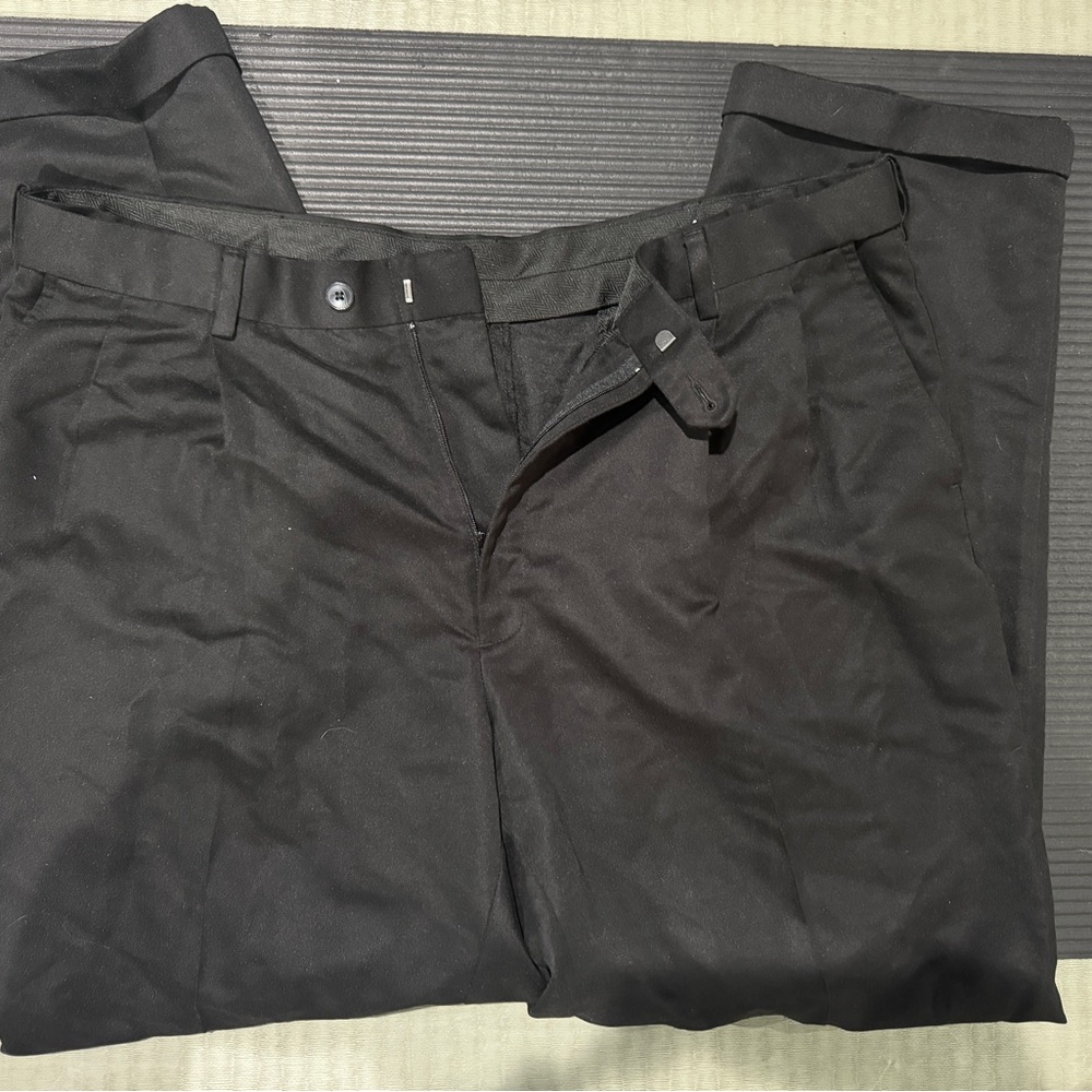 Savane Men’s black dress pants size 40 x 32